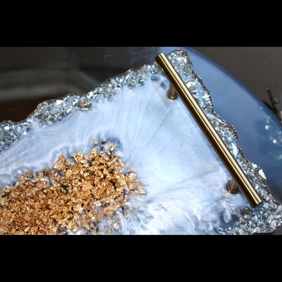 Handmade White Resin Tray With Handles Gold Flakes And Glass - Picture 6 of 8
